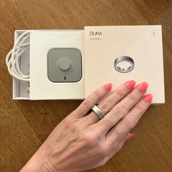 Oura | Wearables | Oura Ring 4 Size 6 In Brushed Silver | Poshmark